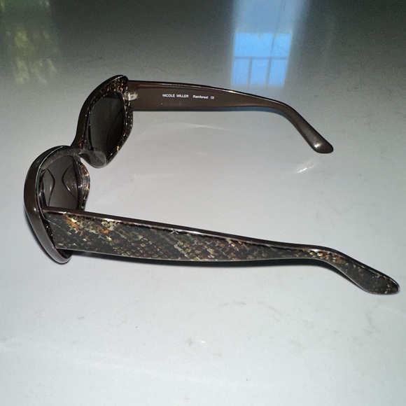 Nicole Miller Brown/Golden Python Sunglasses Medium face, Wayfarer, cat eye - Picture 2 of 6